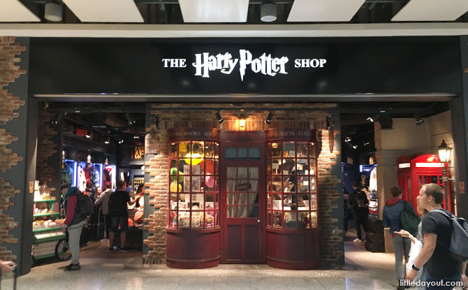 The Harry Potter Shop at Heathrow Terminal 5, Transit Area