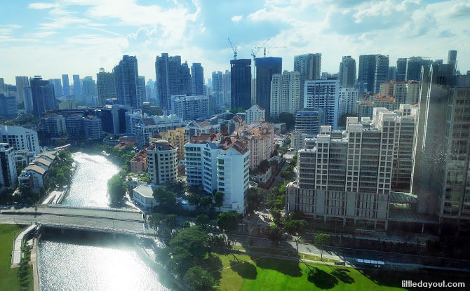 Breathtaking Views of Singapore River and Skyline