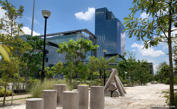 Pasir Panjang Park: Coastal Ties & Nature Playgarden