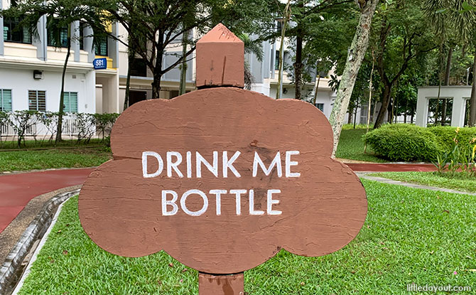 Alice in Wonderland Signs at Vista Park