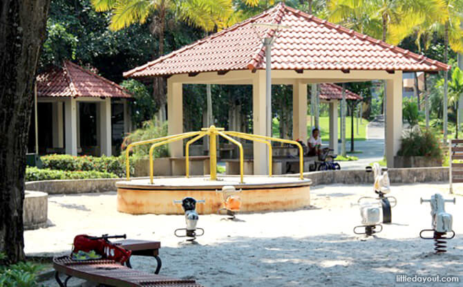 Old-Style Merry-Go-Rounds In Singapore