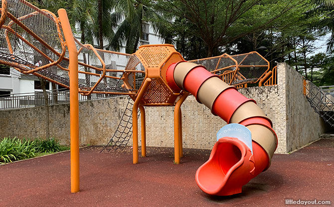 Orange Rope Tunnel - Circle Green Park