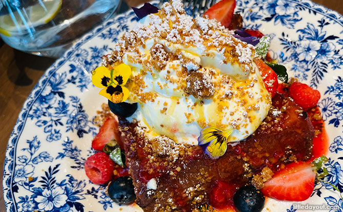 Cereals Crusted French Toast with Seasonal Fruits