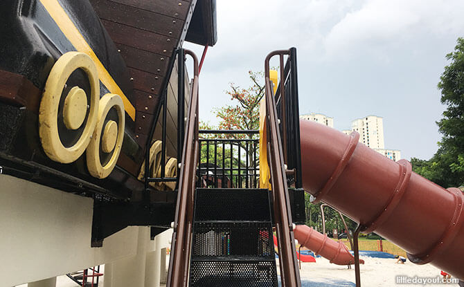 Getting up to the Tiong Bahru Train Playground
