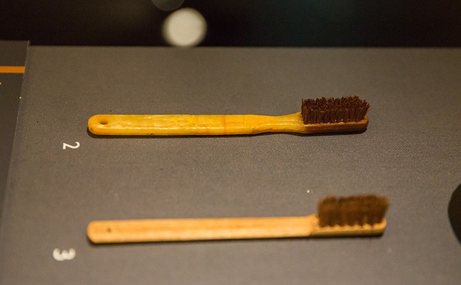 Changi Chapel And Museum: Explore The Past Through Artefacts & Stories 1 09 Toothbrush c. 1942−1945 Bamboo and coconut fibre Gift of the family of Forbes Wallace 2019 00638 Collection of the National Museum of Singapore