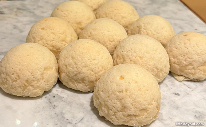 Snowy Nyonya Turkey Bun