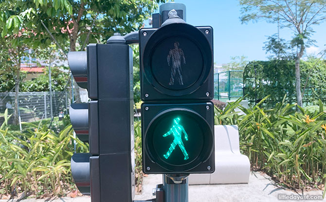 Pedestrian crossing lights