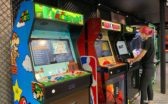 Retro Arcade