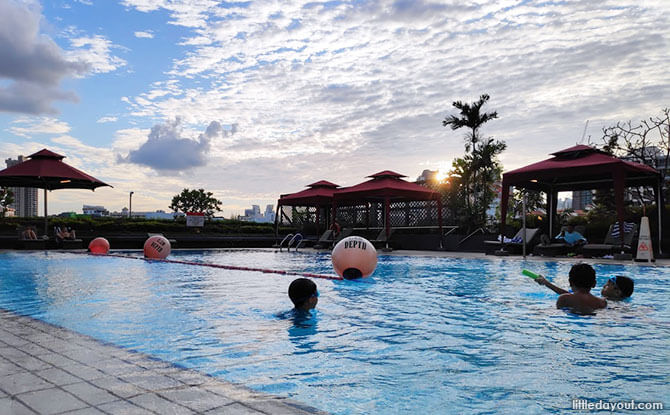 Enjoying the swimming pool at Novotel Clarke Quay