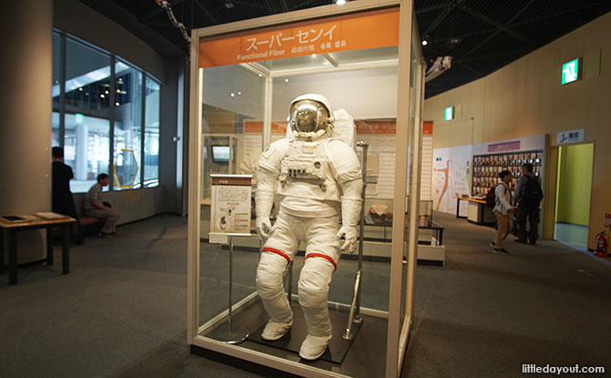 Materials, Osaka Science Museum