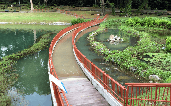 Submerged walkway