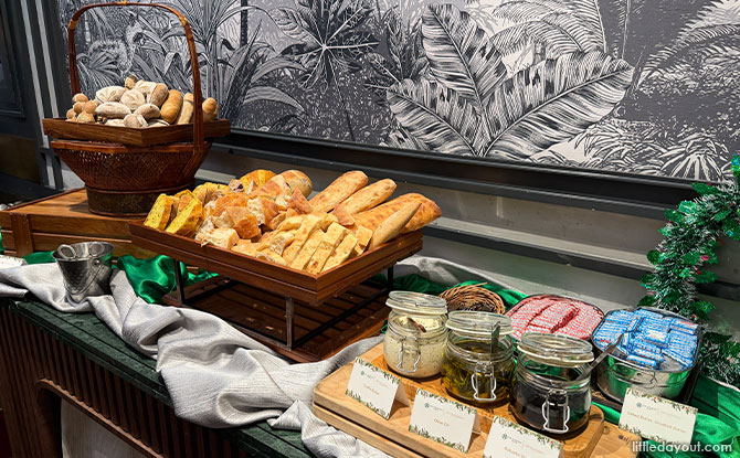 Bakery, Salads and Appetisers