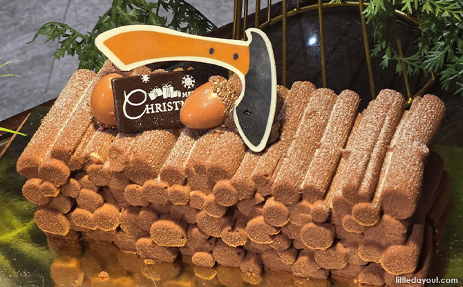 Dusit Thani Laguna Singapore Log Cakes