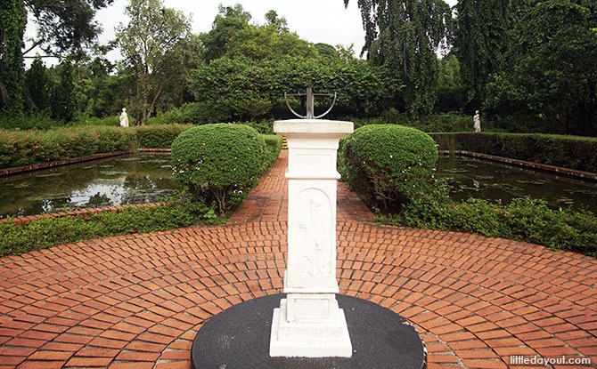 Sundial at Singapore Botanic Gardens