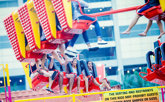 Freak Out - Rides at Prudential Marina Bay Carnival