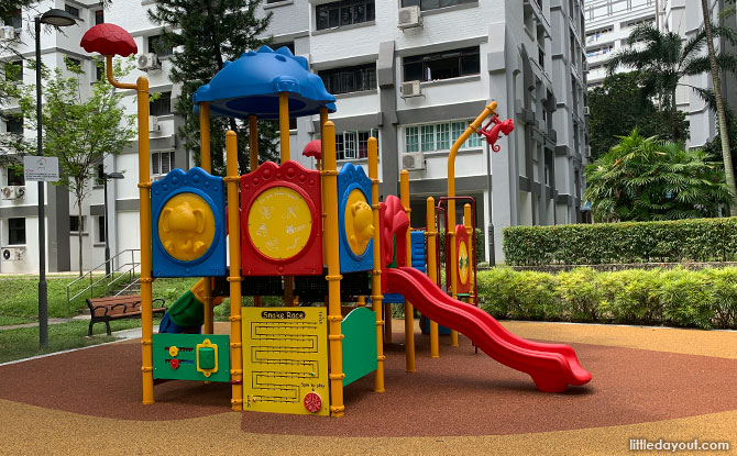 Play frame at Circle Green Park