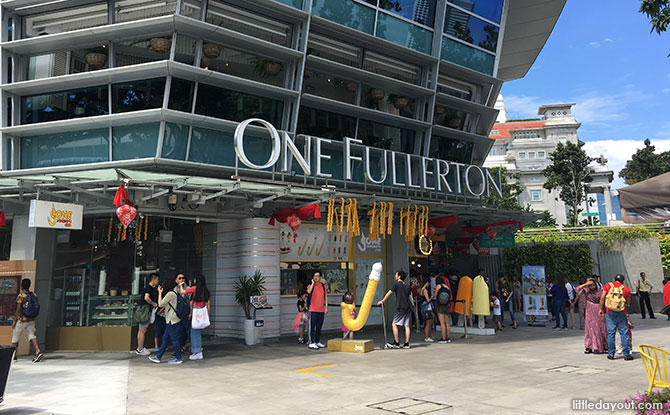 Kiosks at Merlion Park