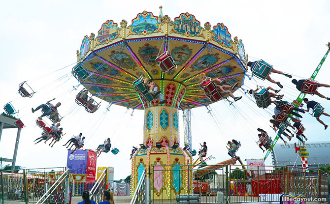 Wave Swinger, Marina Bay Carnival