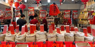 14-chinatown-festive-street-bazaar