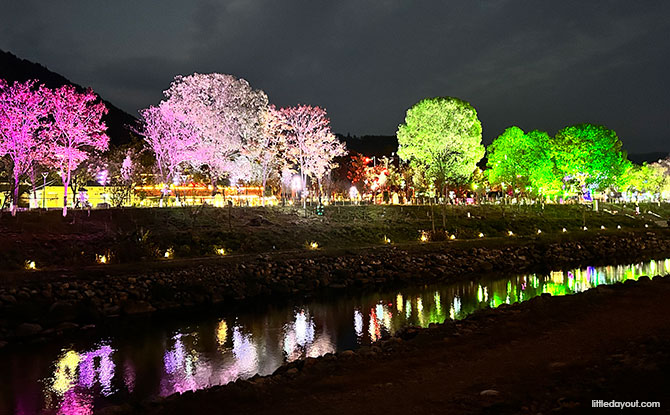 Zhangjiajie: A Nature-Loving Family’s Epic Travel Adventure In Hunan, China 15 Wulingyuan East Entrance Gate