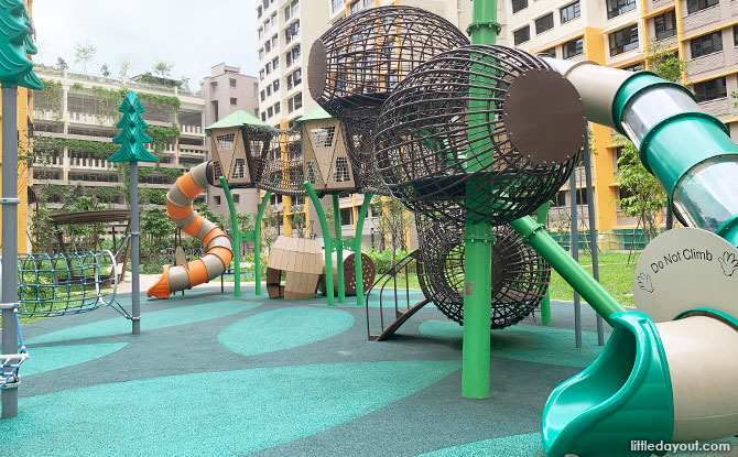 West Plains Playground and other play spots in Hong Kah North