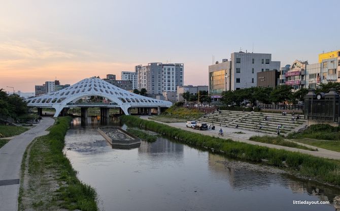 Daejeon: Daytrip Gem From Seoul With Bakeries, Markets & Stationery Shops Daejeon: Daytrip Gem From Seoul With Bakeries, Markets & Stationery Shops