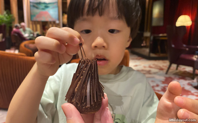 ANTI:DOTE’s Impressionism Inspired Afternoon Tea At Fairmont Hotel 5 coffee almond choux was an interpretation of the Haystack motif