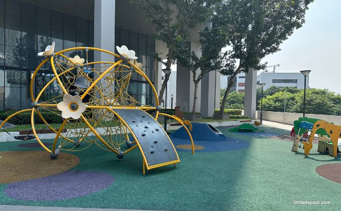 Aperia Mall: Food, Dining, Shops & More 11 Aperia Mall Playground for Kids