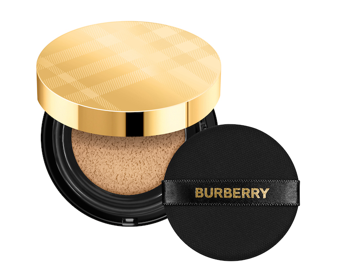 Burberry Matte Glow Cushion