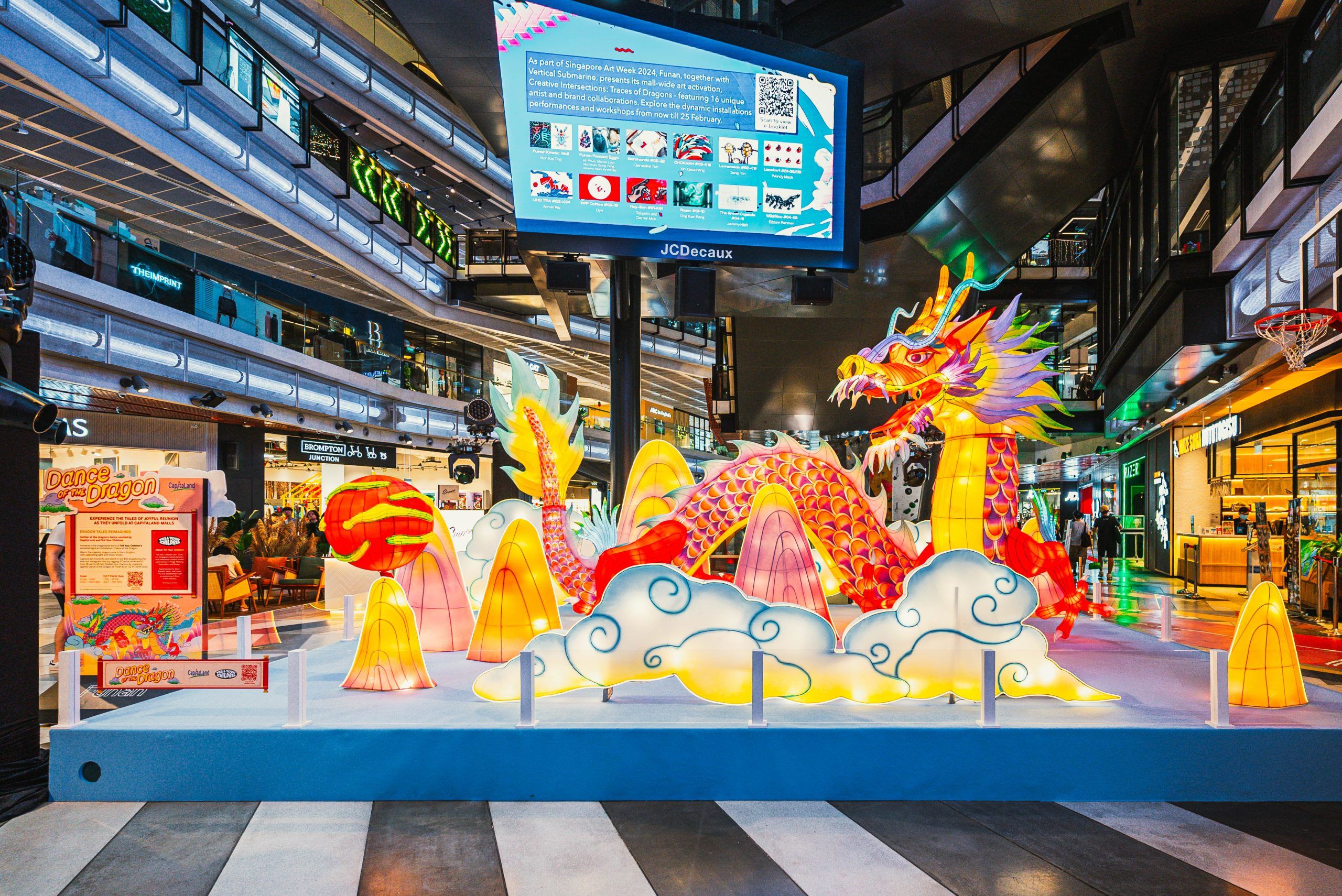 CapitaLand LED Dance Of The Dragon_Animated Light Installation