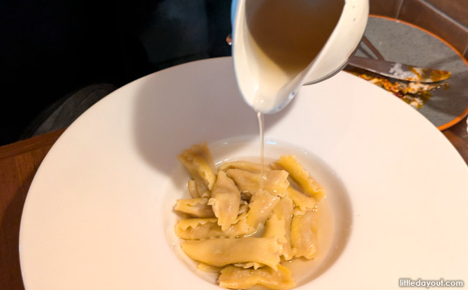 It's Pasta Time - Agnolotti all' Anatra in Brodo 