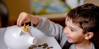 6 Lessons That Parents Should Teach Kids About Money