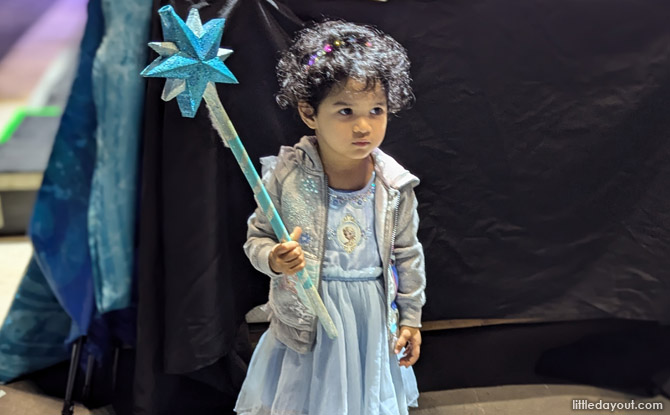 Disney on Ice presents Magic in the Stars: The Coolest (Literally) Show In Town! 5 Blue Fairy’s wand