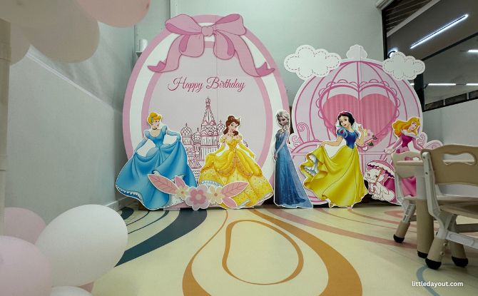 DreamDora: Indoor Playground At Dunearn Mall With Mini Ferris Wheel & More 9 Party Room