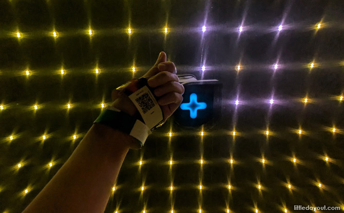 Guide To Exploria: 5 Worlds To Explore At Mandai's New Indoor Multimedia Attraction 4 Biopool stations here for visitors to scan their RFID wristbands