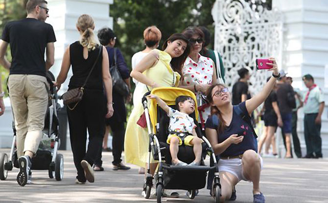 Entry to the National Day Istana Open House