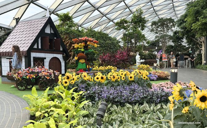 Celebrate Jewel Blooms With LEGO Botanicals: Showcase, Stamp Rally & School Holiday Promo 5 English countryside scene