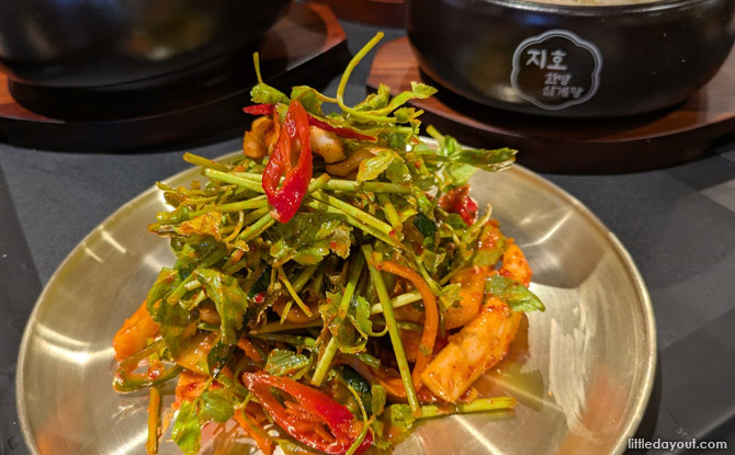 JIHO Samgyetang SBCD: Hearty Korean Ginseng Chicken Soup 5 Squid & Minari Salad ($29.80++)