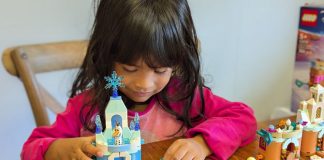 LEGO Disney 43278 Frozen Mini Arendelle Castle & Elsa's Ice Palace Review