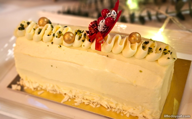 Earl Grey Pecan Log Cake