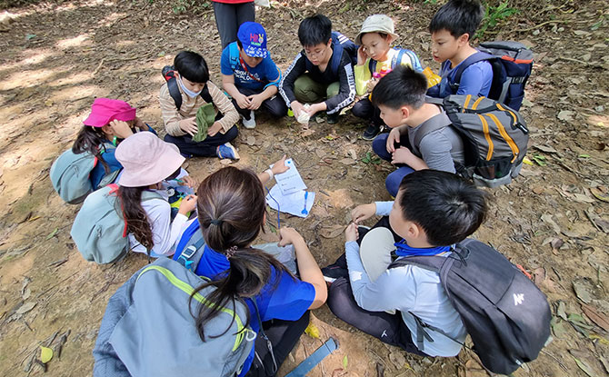 Children are encouraged to take the lead at Outdoor School Singapore