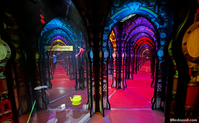 Wandering around Professor Crackitt's Light Fantastic Mirror Maze 