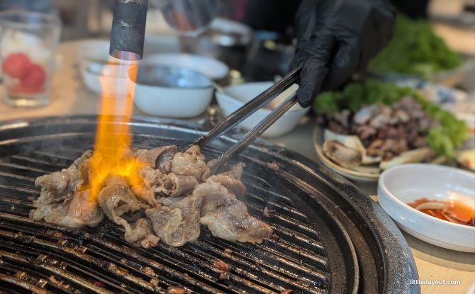 SEORAE JIB 3 Seorae Jib: Korean Charcoal BBQ With 100 Knife Cuts Samgyeobsal