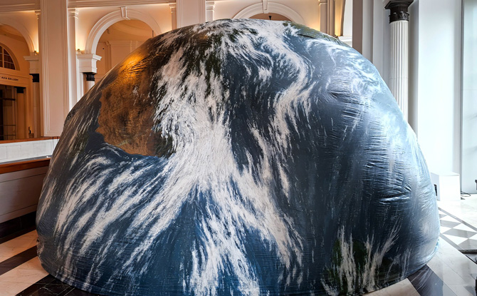 Seung-taek Lee’s Earth Play