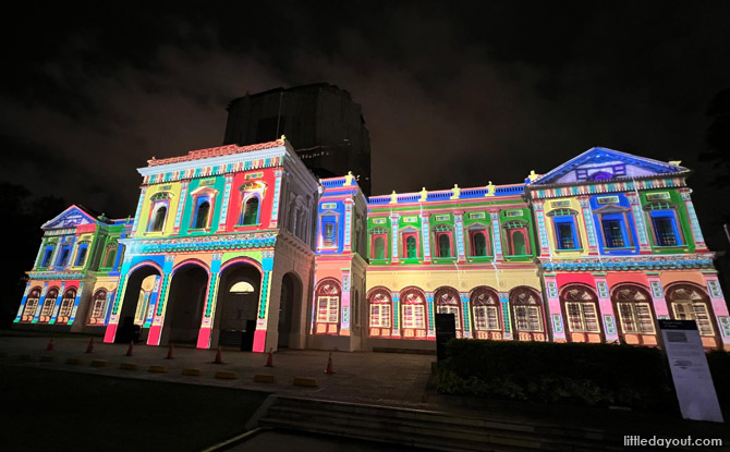 Mosaic on the National Museum of Singapore