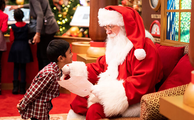 Santa Appearance at Aperia Mall