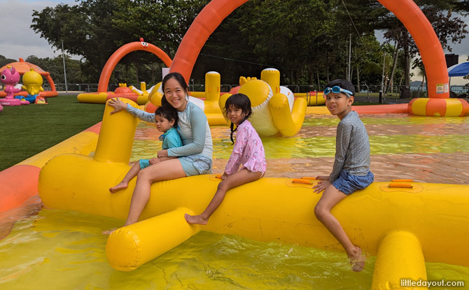 Pinkfong & Baby Shark Splash Wonder Water Park @ Sentosa - Water Play Meets Bouncy Castle Fun 4 William Roller Fun