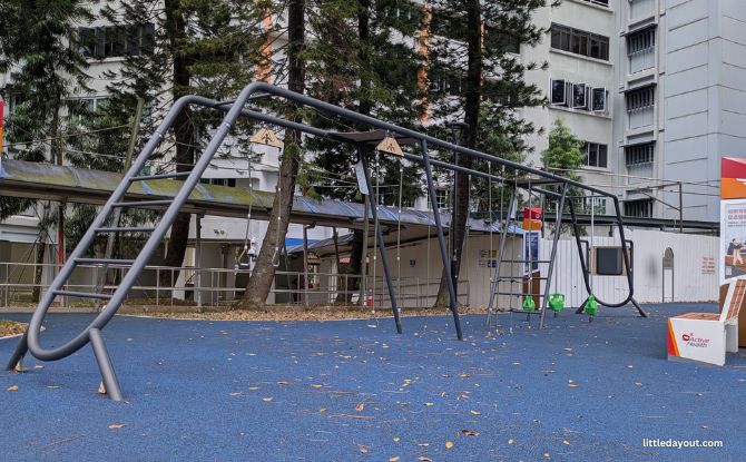 Sunset Way HDB Playground: Intergenerational Exercise & Sports Hub 4 Exercise Equipment: Ropes, Weights