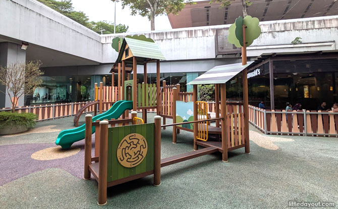 Changi Airport Playground & Play Spots For Kids In Public Areas (All 4 Terminals) 7 foam padded flooring making it a playground that's tumble-friendly