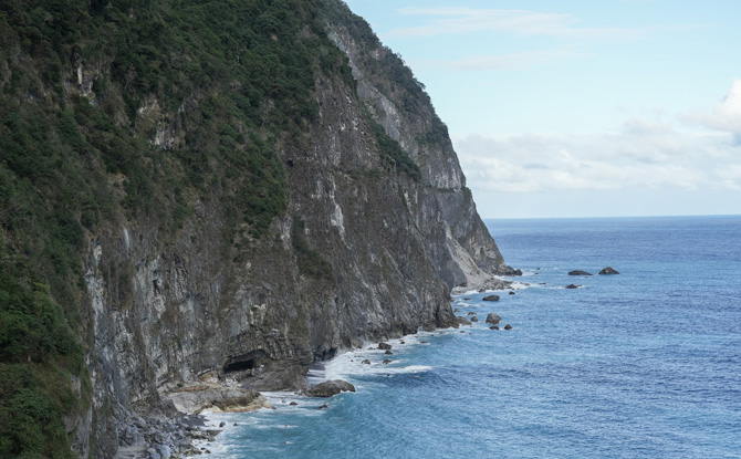 Day 8 – Coastal Views, Missed Stops & Hot Spring Rest